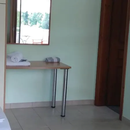 Roula Apartment